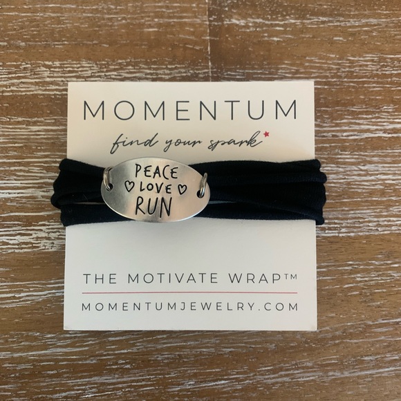 💪🏻 Momentum Bracelet Peace Love Run - Black - Picture 1 of 1